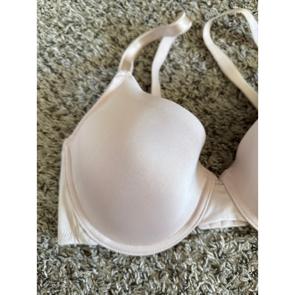 Ellen Tracy Women's Nude Underwire Molded Cups Bra Size 38C - Picture 2 of 9
